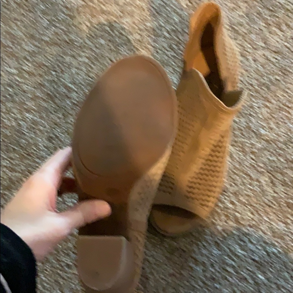 Peep toe booties - Picture 2 of 2